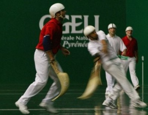 O goberno espa&ntilde;ol non quere que os deportistas vascos compitan a nivel internacional (Foto: xogo de pelota vasca)