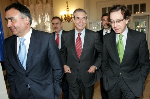 Empresarios e membros da Administraci&oacute;n acudiron a xuntanza, este xoves