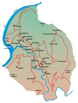 O mapa do concello, co r&iacute;o Arnoia divind&iacute;ndoo en dous
