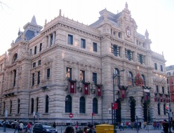 Edificio da Bizkaiko Foru Aldundia (Deputaci&oacute;n Foral de Biscaia), en Bilbao