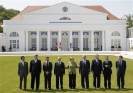 Os representantes dos sete pa&iacute;ses m&aacute;is ricos do mundo, mais o presidente de Rusia e o da UE