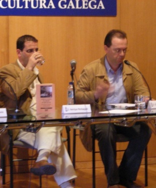 Henrique Monteagudo e Gabriel Rei Doval durante a presentaci&oacute;n