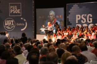 V&aacute;zquez, durante o seu discurso (clique para ampliar)