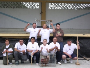 Os campi&oacute;ns do ano pasado, co galo ga&ntilde;ado