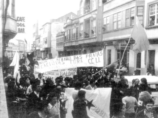 Manifestaci&oacute;n en Carballo hai 30 anos
