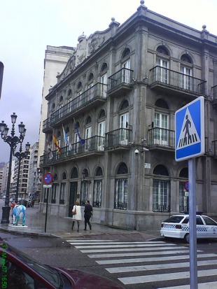Nova sede da alcald&iacute;a de Vigo, situada nun vello edificio no Areal / Flickr: Tomas R Vigo