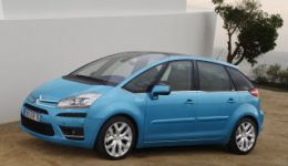 A quenda de noite que para &eacute; a que fabrica o C4 Picasso