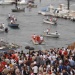 Antes da sa&iacute;da da manifestaci&oacute;n, no peirao