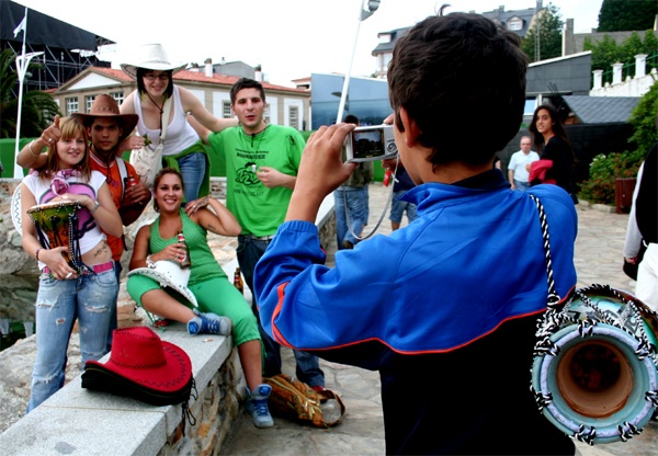 Quen vende meg&aacute;fonos a 10 euros tam&eacute;n pode sacar fotos
