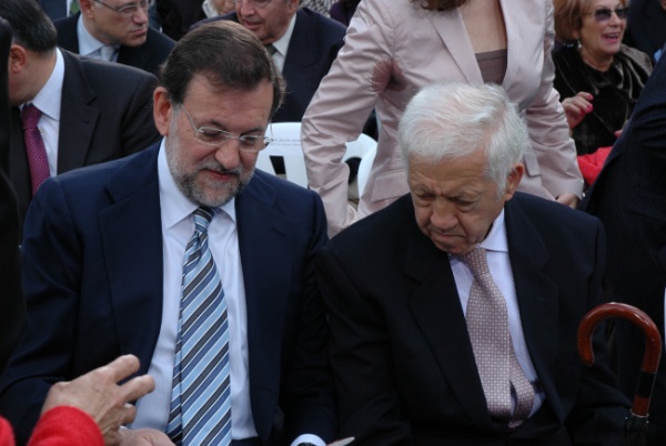Rajoy seguiu o acto ao car&oacute;n do pai de Alberto N&uacute;&ntilde;ez Feijoo