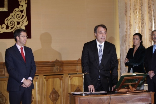 Toma de posesi&oacute;n de Roberto Varela